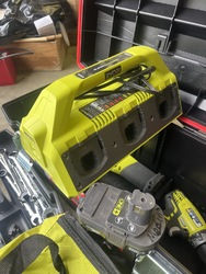 649243