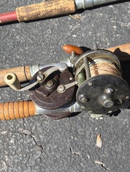 649525