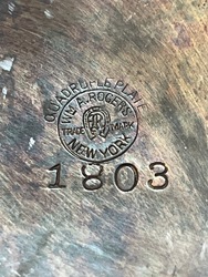 649885