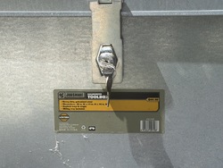 650567
