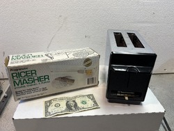 650893