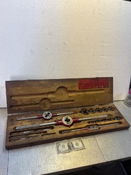 650995