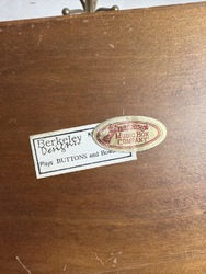 651853
