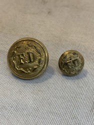 643741
