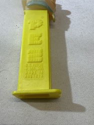 643881