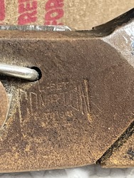 655423