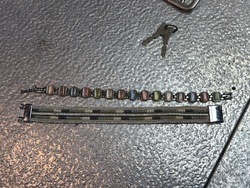 656301