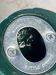 657104