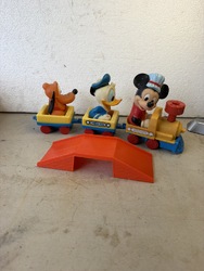 657285