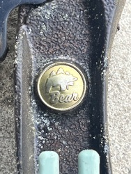 657307