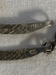 661403