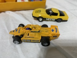 661793