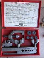664518