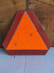664560