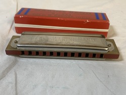 661813