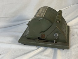 661892