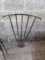 663489